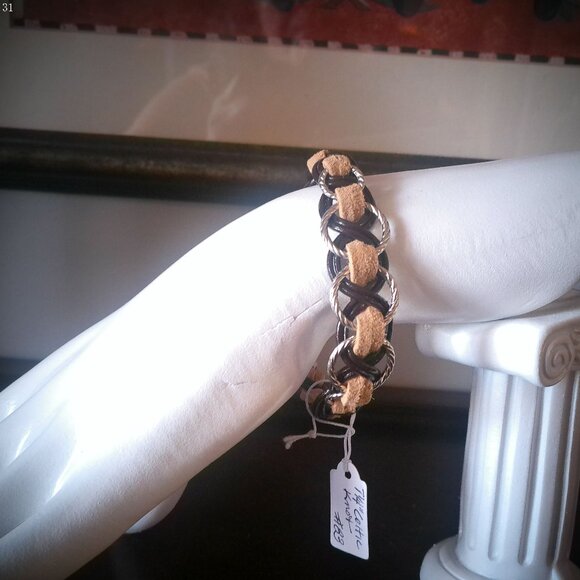 Handmade Jewelry - CELTIC KNOT Handmade Tan & Black Leather Bracelet Band Size 7 1/4"